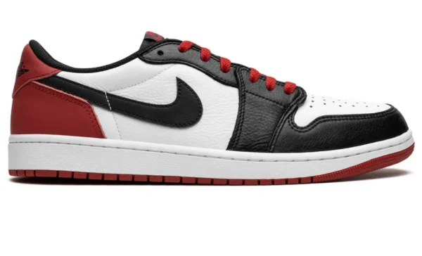 jordan retro 1 low BLACK TOE