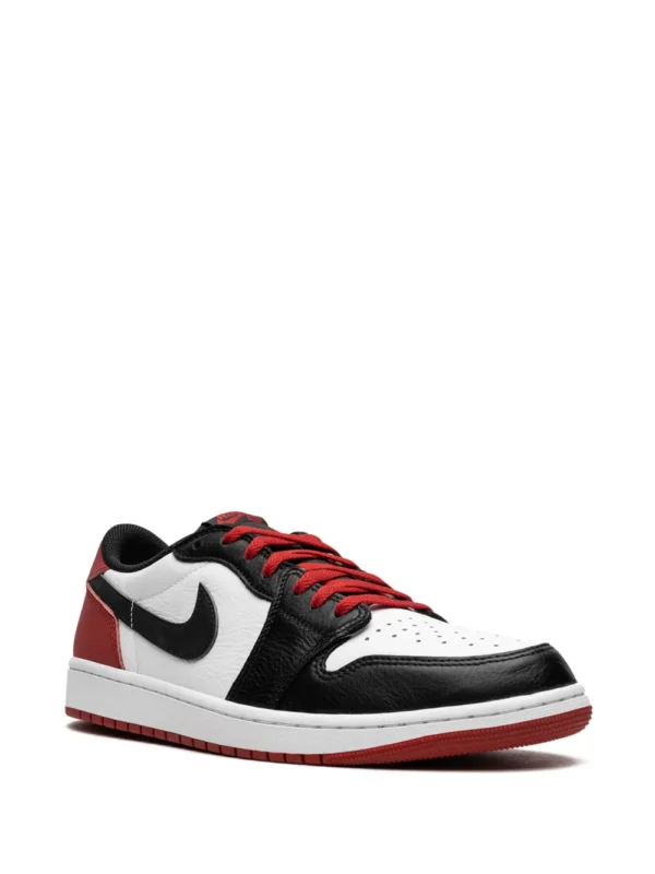 jordan retro 1 low BLACK TOE - Image 2