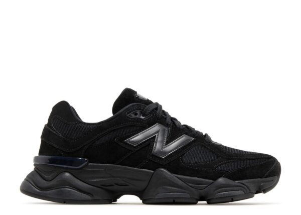 New Balance 9060 Triple Black Seude
