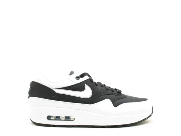 NIKEE AIRMAX 1 ULTRA MOIRE BLACK WHITE