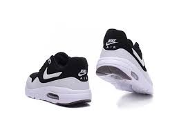 NIKEE AIRMAX 1 ULTRA MOIRE BLACK WHITE - Image 5
