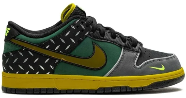 Nikee X DOAF Dunk Low What The Duck University of Oregon