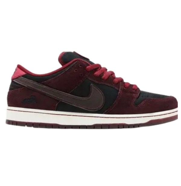 Nik e riot skateshop x dunk pro sb qs low mahogany dark beetroot