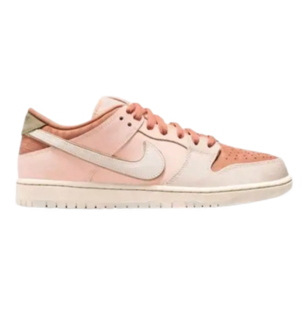 Nikee SB Dunk Low Pro Crimson Tint Amber Brownn