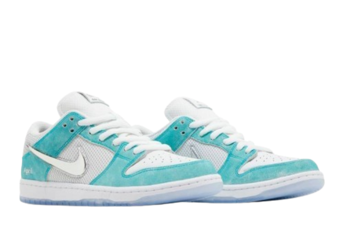 SB DUNK LOW X TURBO GREEN APRIL SKATEBOARD - Image 2