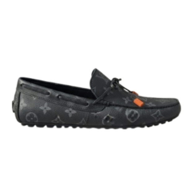 Louuis Vuiitton Leather Premium Loafer blackk