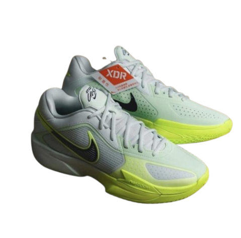 Nik e Air Zoom GT Cut Cross Barely Green - Image 2