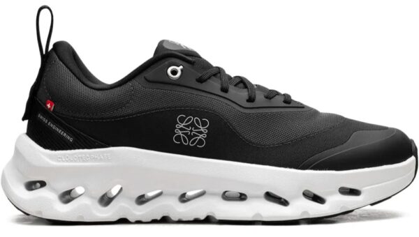 On Cloud Eclipse *"BLACK WHITE