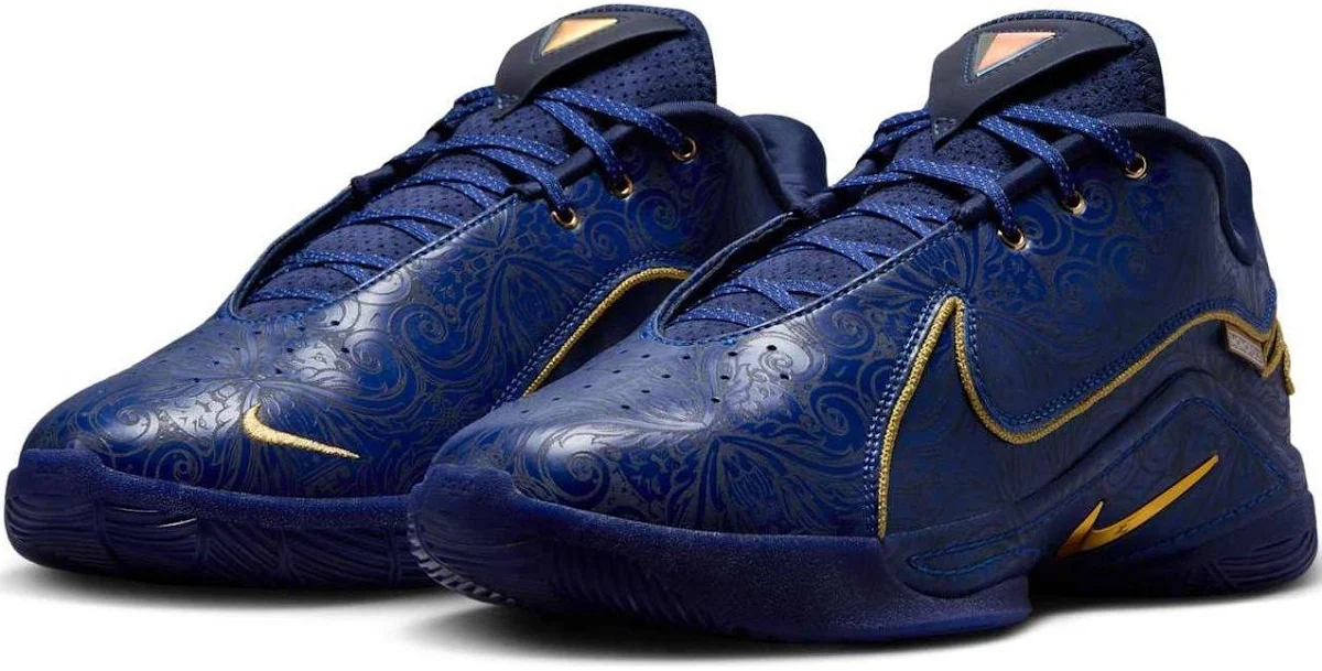 Nike LeBron 22 Monopoly Deep Royal Blue - Image 2