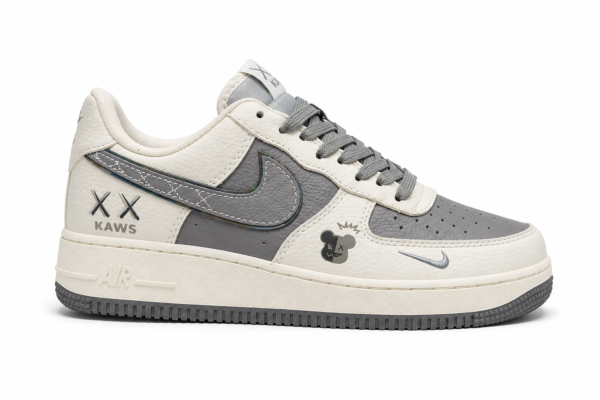 Nike AirForce 1 Low X Kaws