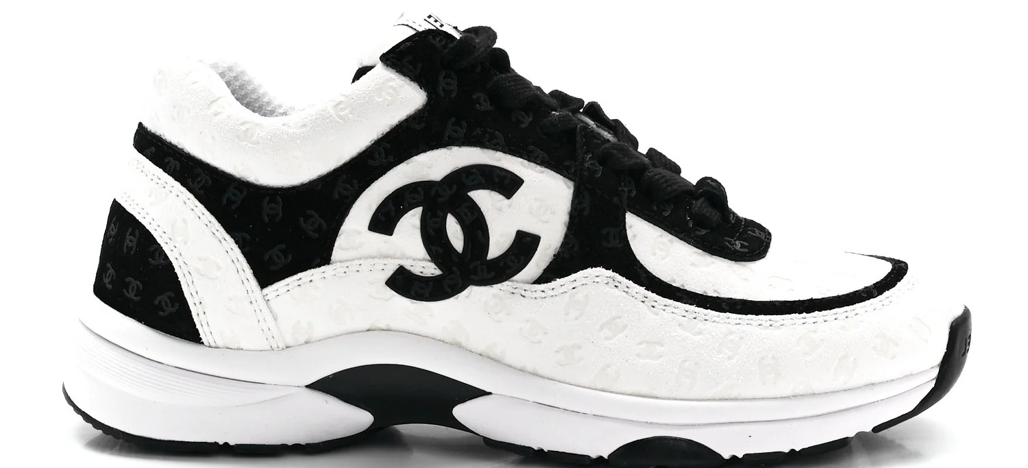 CHANEL CC EMBOSSED LOGO WHITE BLACK SUEDE