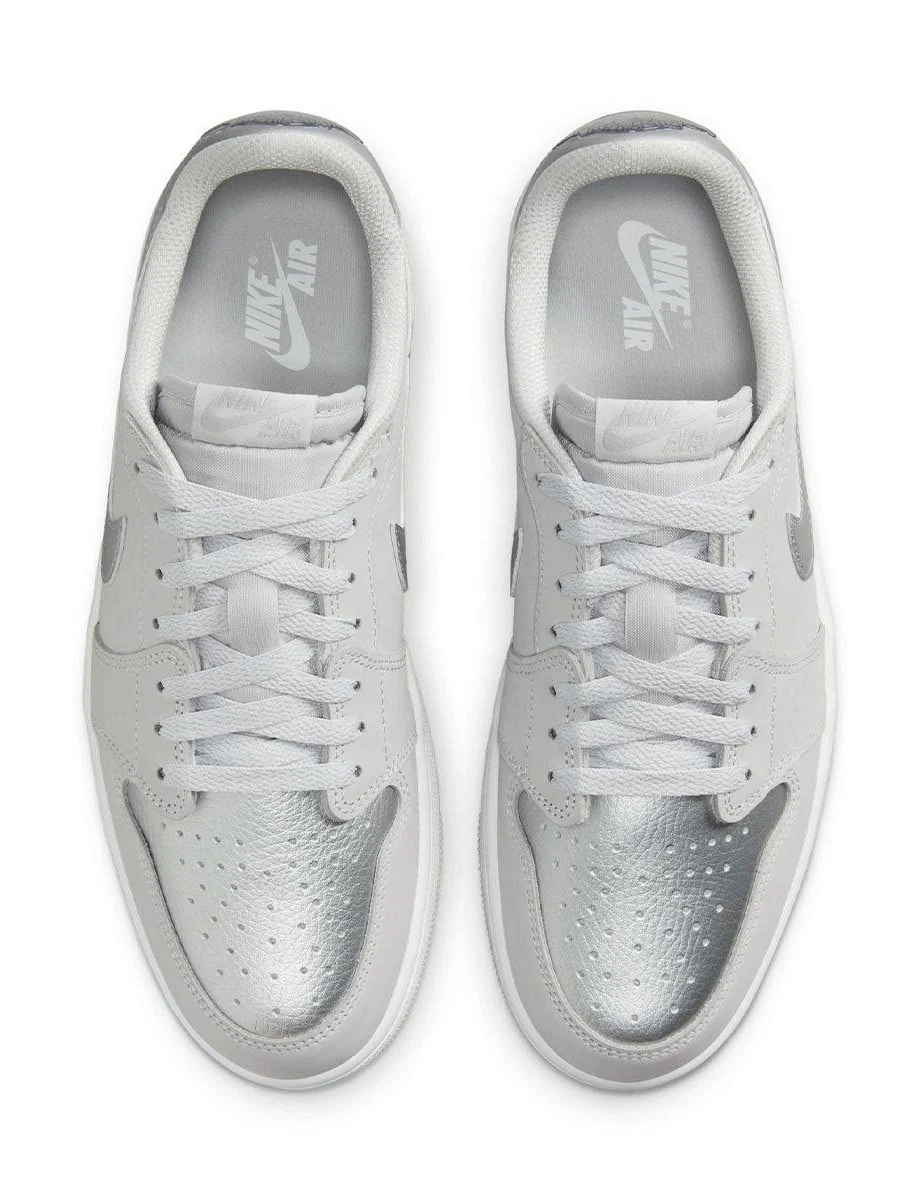 Air Jordan 1 Low SE Metallic Silver - Image 3