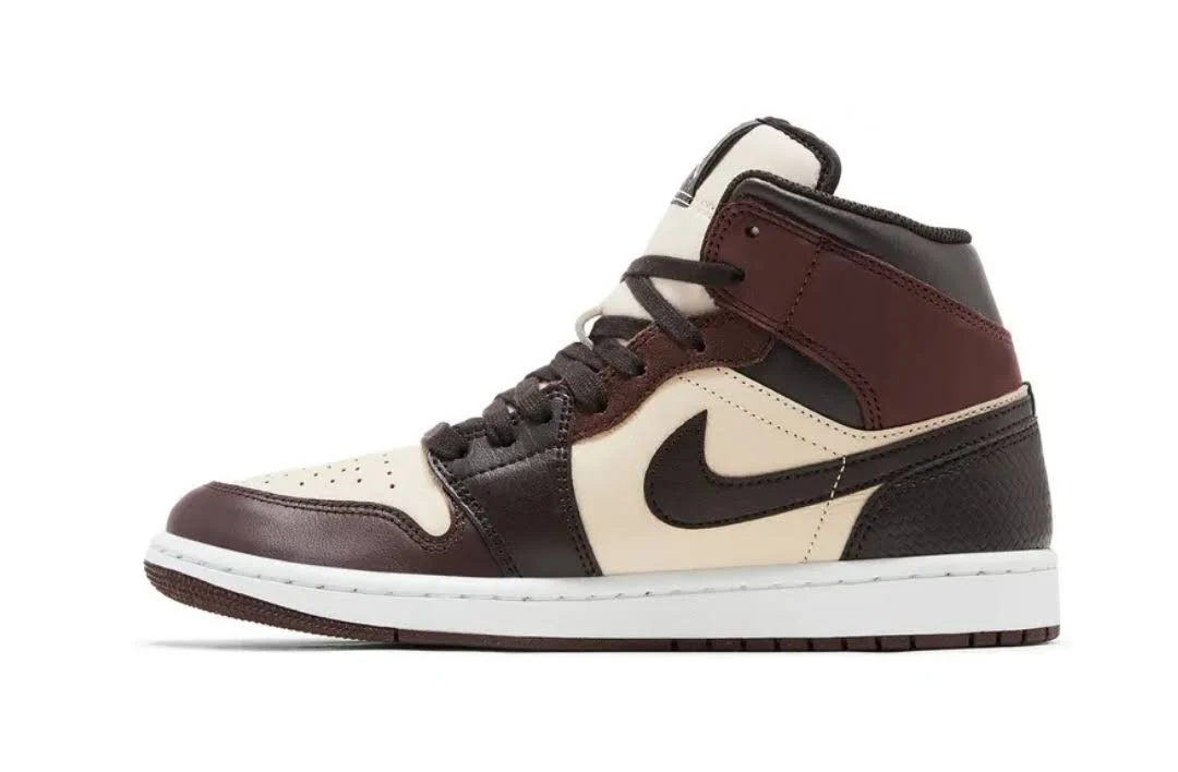 Nikke Air Jordan 1 Mid SE Paris YMCA - Image 2