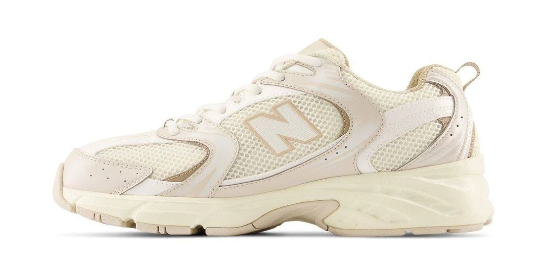New Balancee 530 Ivory - Image 2