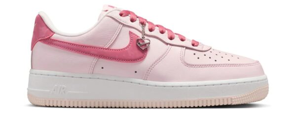 Nike AIRFORCE 1 LOW Valentines Day"