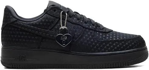 Nike Air Force 1 07 Valentines Day