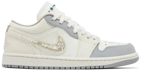 Nike Air Jordan 1 Low Sail Soft Pearl