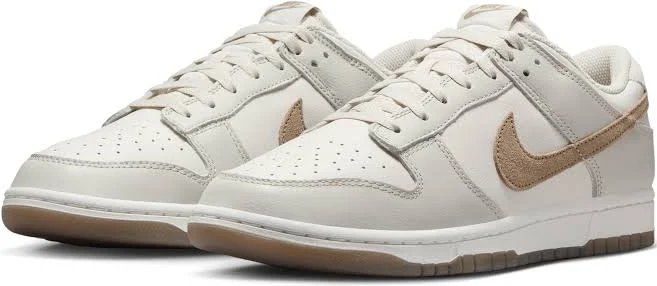 NIKE DUNK LOW SE PHANTOM KHAKI - Image 2