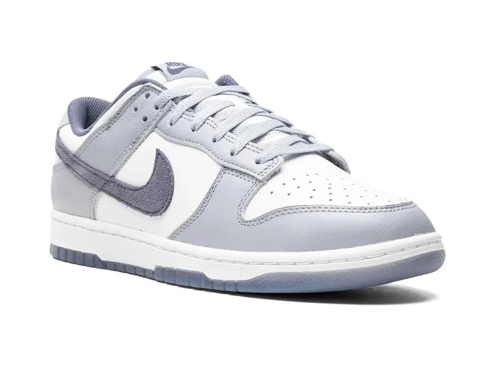 NIKE SB DUNK LOW LIGHT CARBON - Image 2