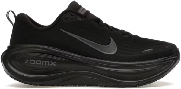 NIKE VOMERO PLUS BLACK
