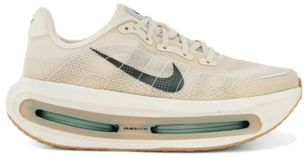 Nike Vomero Premium PALE IVORYBLACK SPRUCE-SANDDRIFT