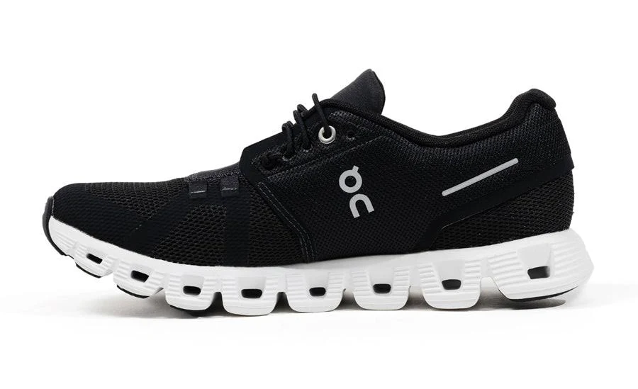 On Running Cloud 5 Black White womens - Image 2