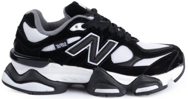 NEW BALANCE  9060 PANDA