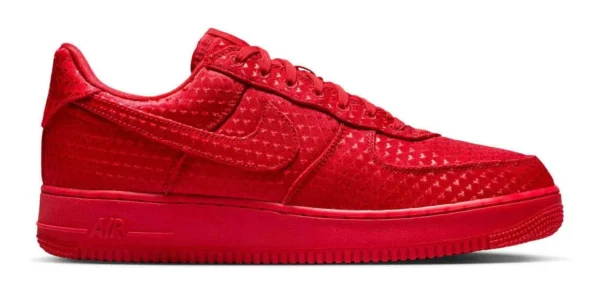 Nike AIR FORCE 1 RETRO VALENTINES DAY