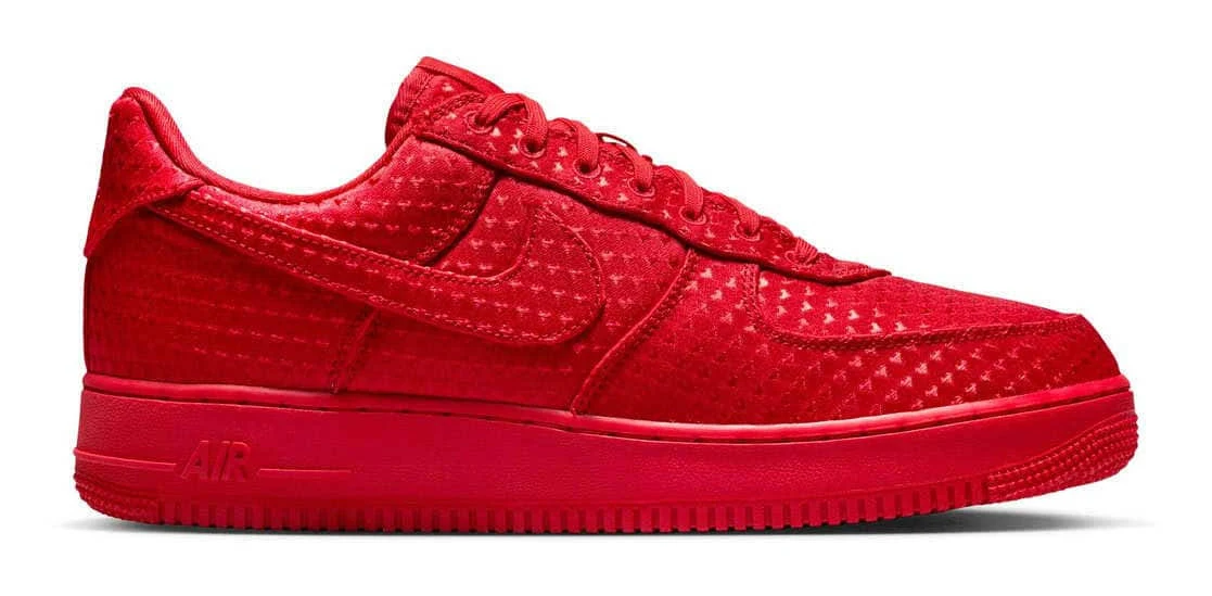 Nike AIR FORCE 1 RETRO VALENTINES DAY